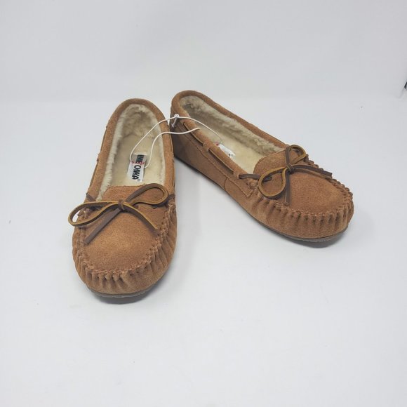 minnetonka leather slippers